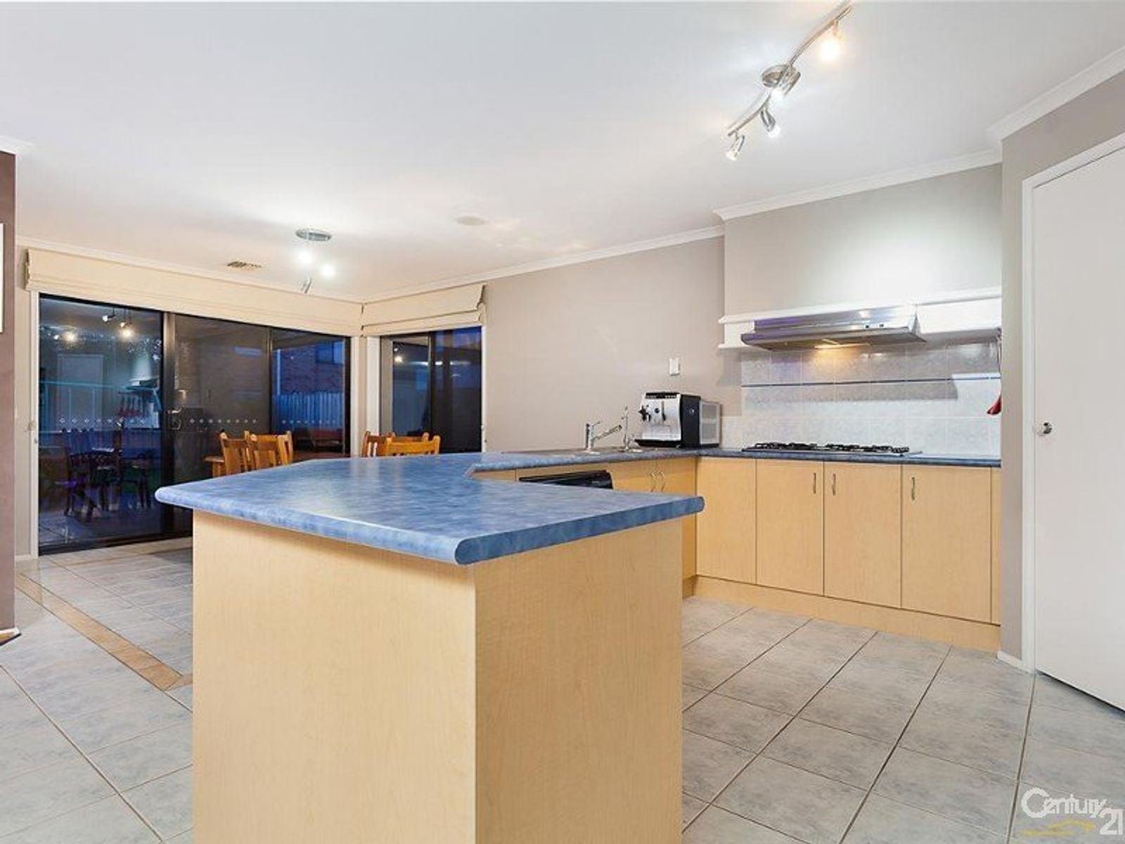 68 Robinswood Parade, Narre Warren South - Thumbnail 7