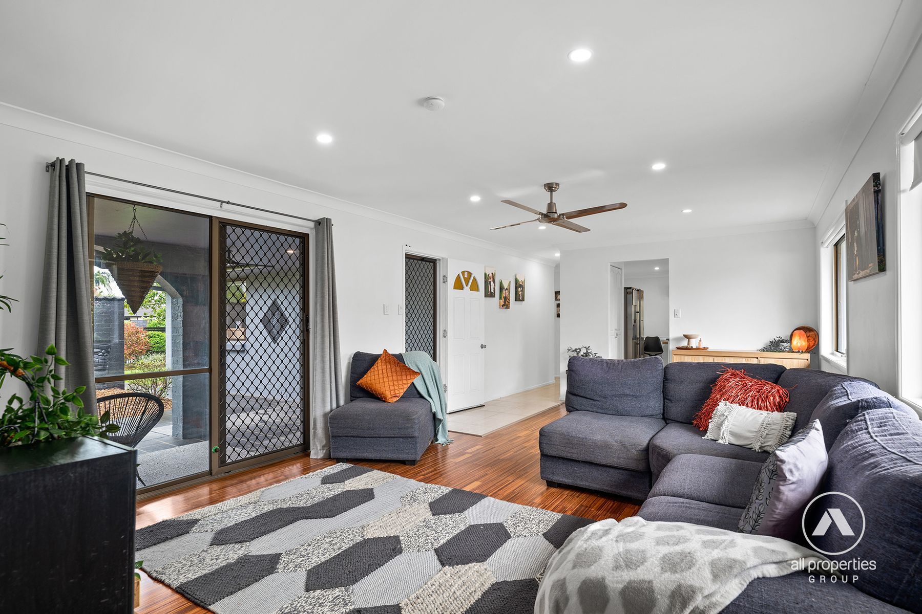 4 Carlyon Street, Mount Warren Park QLD 4207, Mount Warren Park - Thumbnail 6