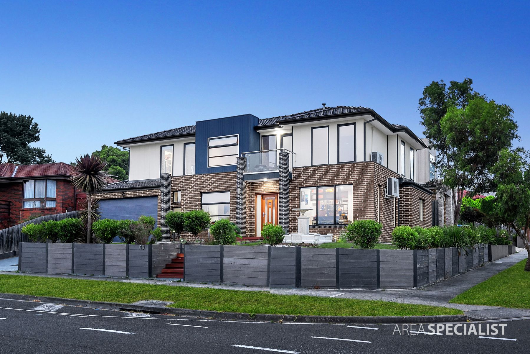 80 Fleetwood Drive, Narre Warren, VIC 3805, Narre Warren - Thumbnail 2