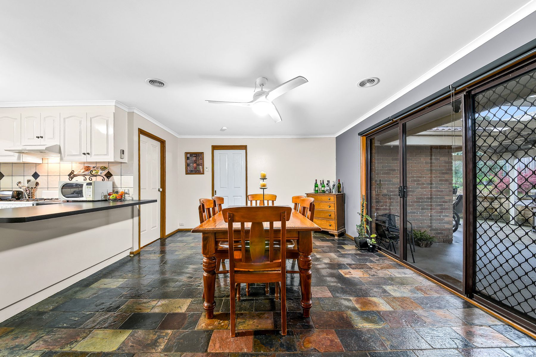 17 Gerard Court, Pakenham, VIC 3810, Pakenham - Thumbnail 6