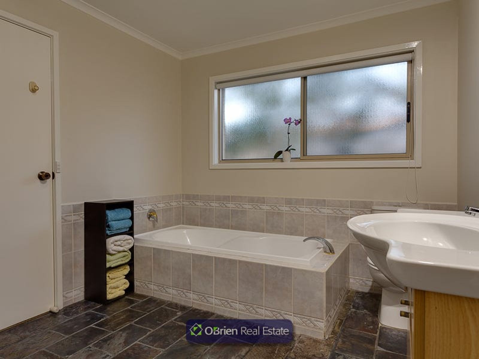 2 Whitestone Court, Endeavour Hills, VIC 3802, Endeavour Hills - Thumbnail 5