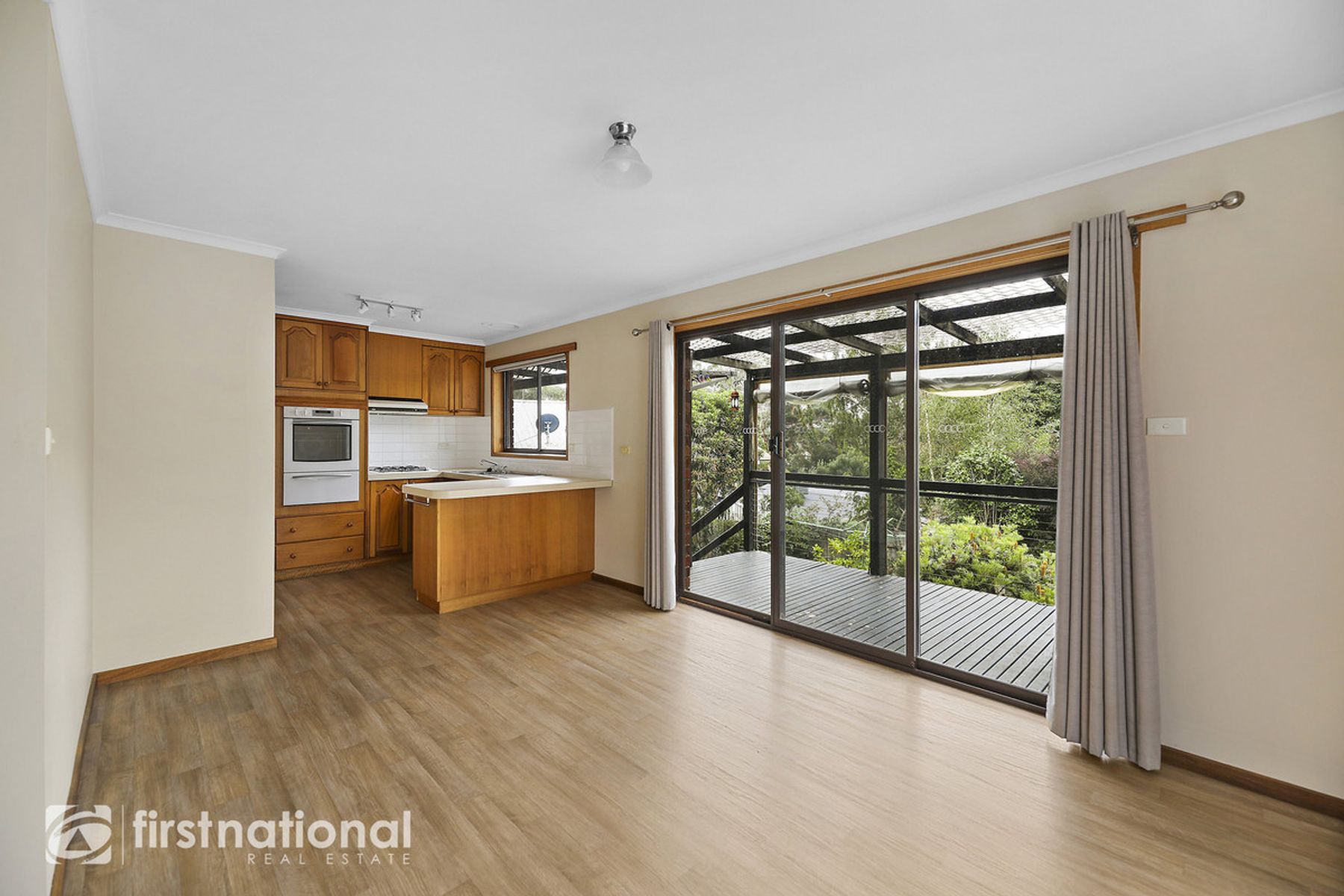 16 Rutland Street, Warragul, VIC 3820, Warragul - Thumbnail 3