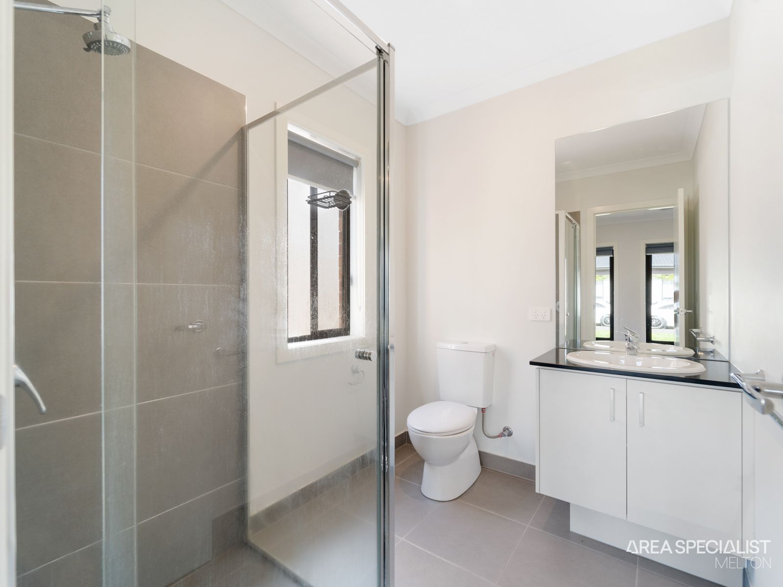 6 Huntingfield Street, Thornhill Park, VIC 3335, Thornhill Park - Thumbnail 3