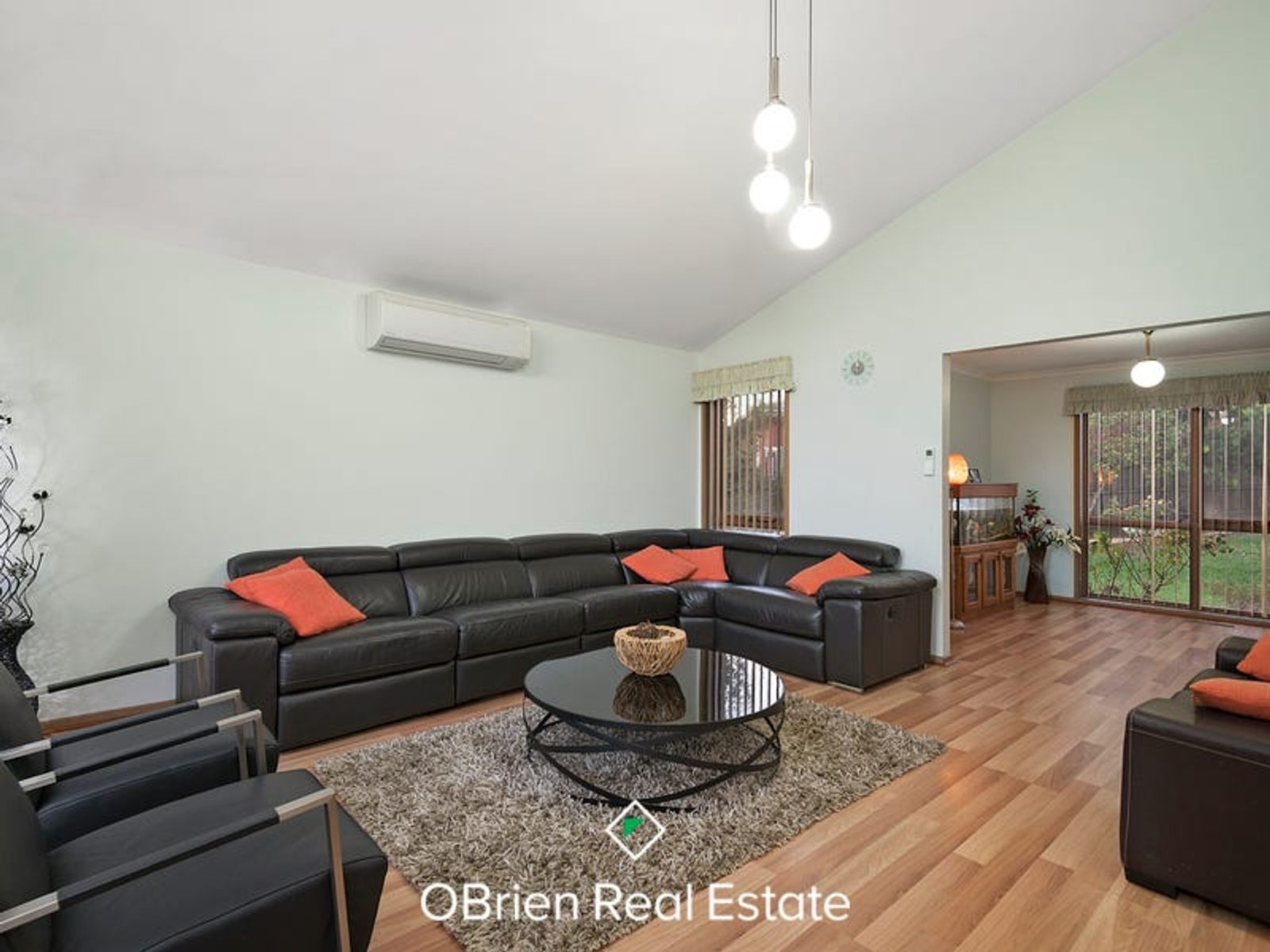 3 Leila Court, Endeavour Hills, VIC 3802, Endeavour Hills - Thumbnail 2