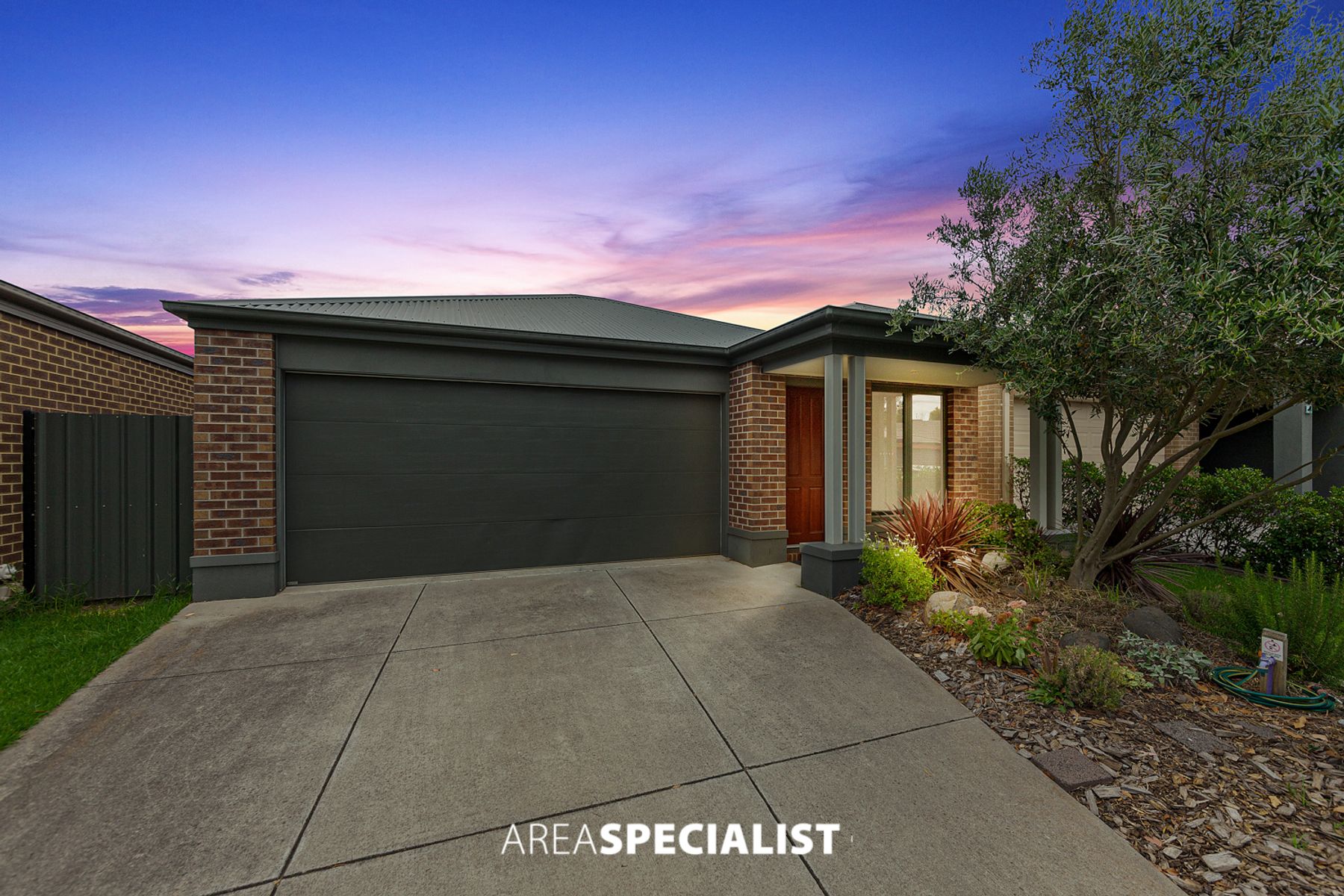 56 Willowtree Drive, Pakenham, VIC 3810, Pakenham - Thumbnail 2