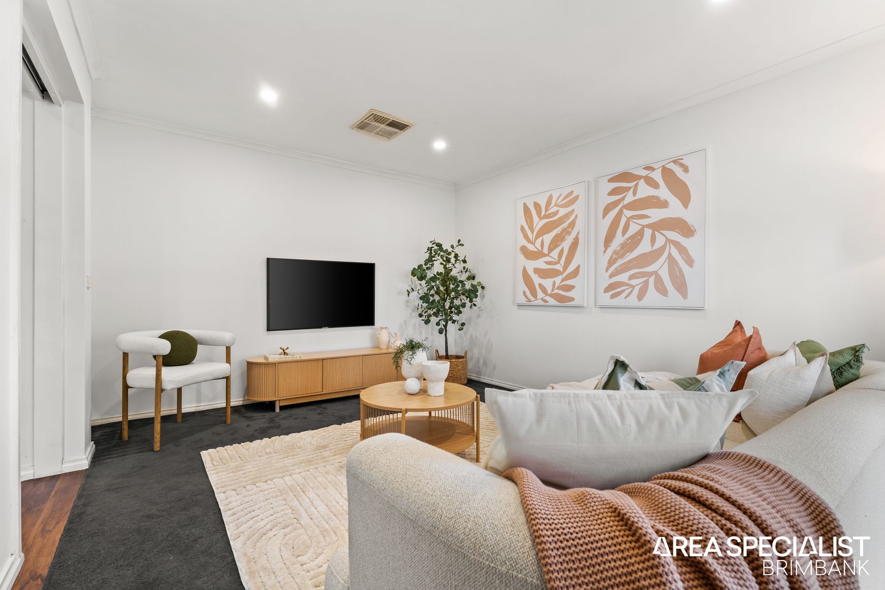 4 Gumleaf Court, Cairnlea, VIC 3023, Cairnlea - Thumbnail 2