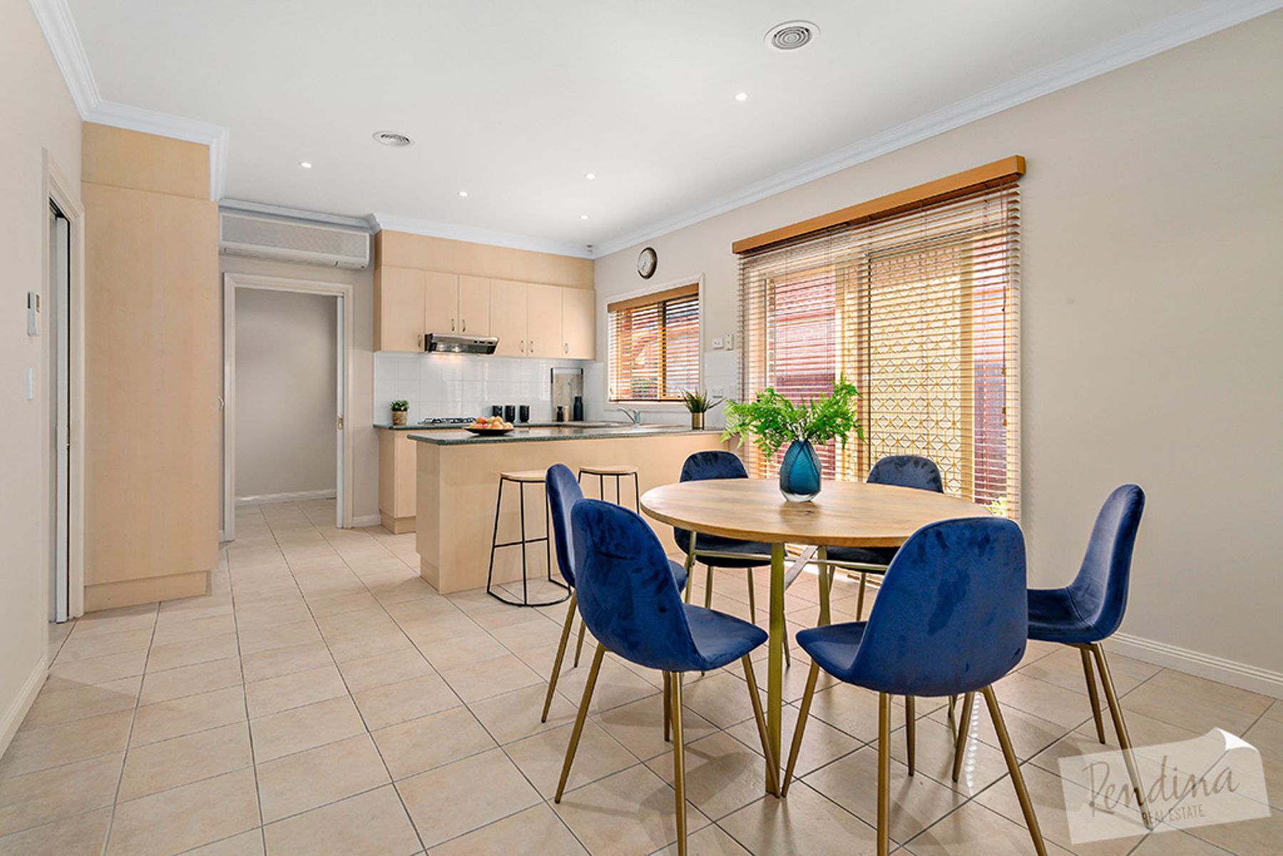 42 Emerald Street, Essendon West - Thumbnail 4