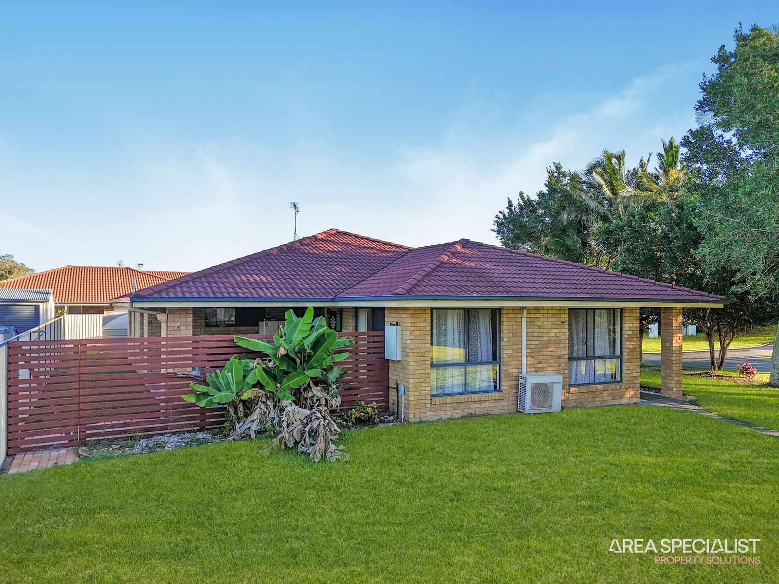 18 Woodswallow Street, Jacobs Well, Jacobs Well - Thumbnail 6