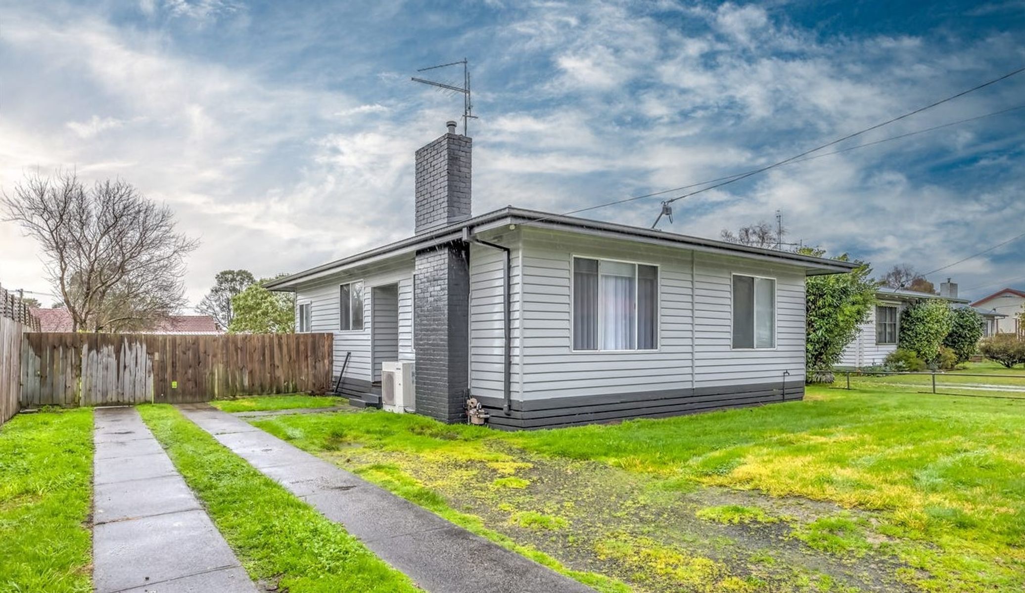 28 John St, Moe VIC 3825