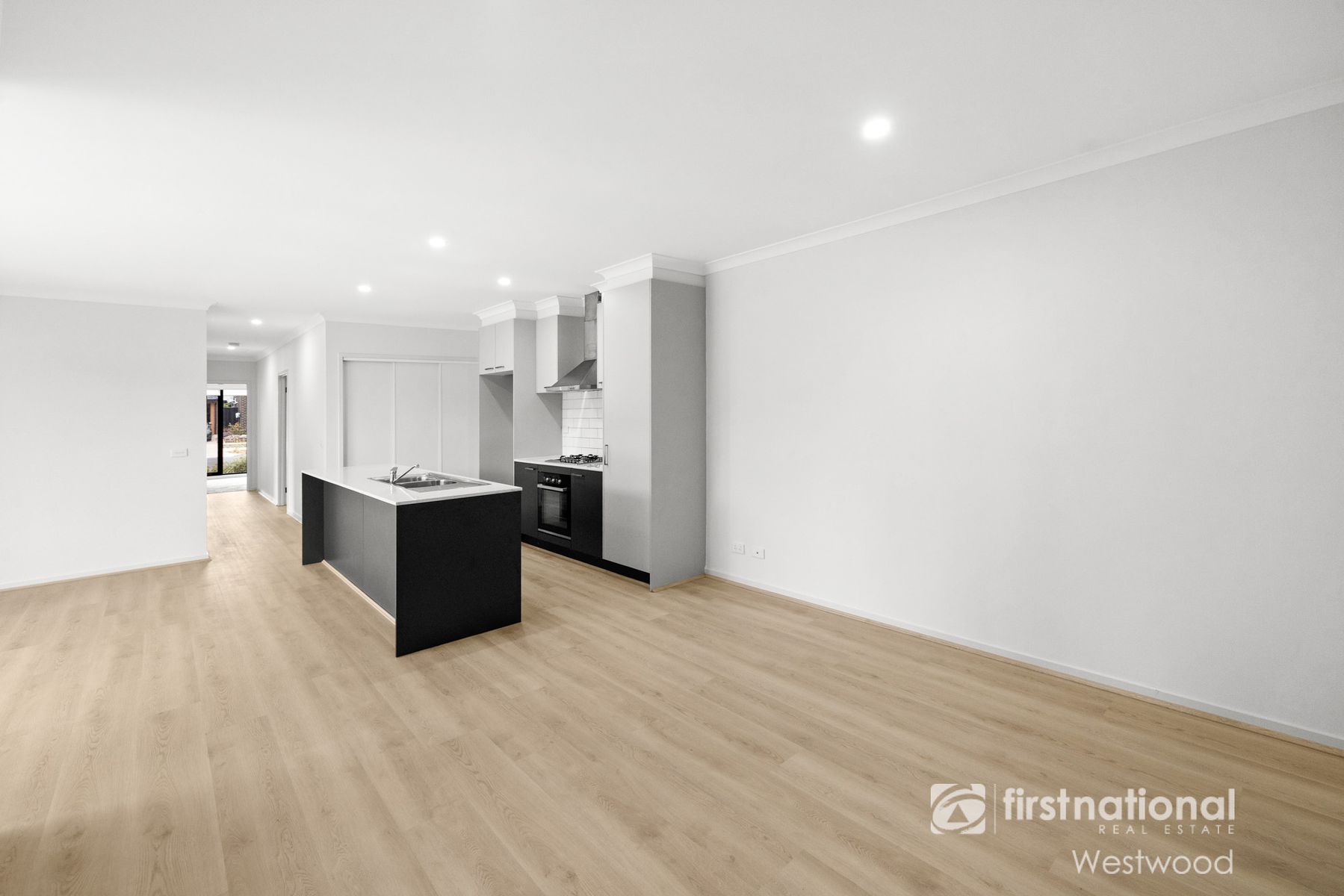 134 Oldbridge Boulevard, Weir Views VIC 3338, Weir Views - Thumbnail 5
