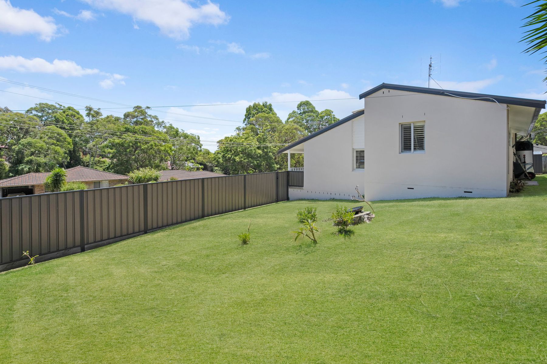 21 Tirabeenba Drive, Bolton Point NSW 2283, Bolton Point - Thumbnail 2