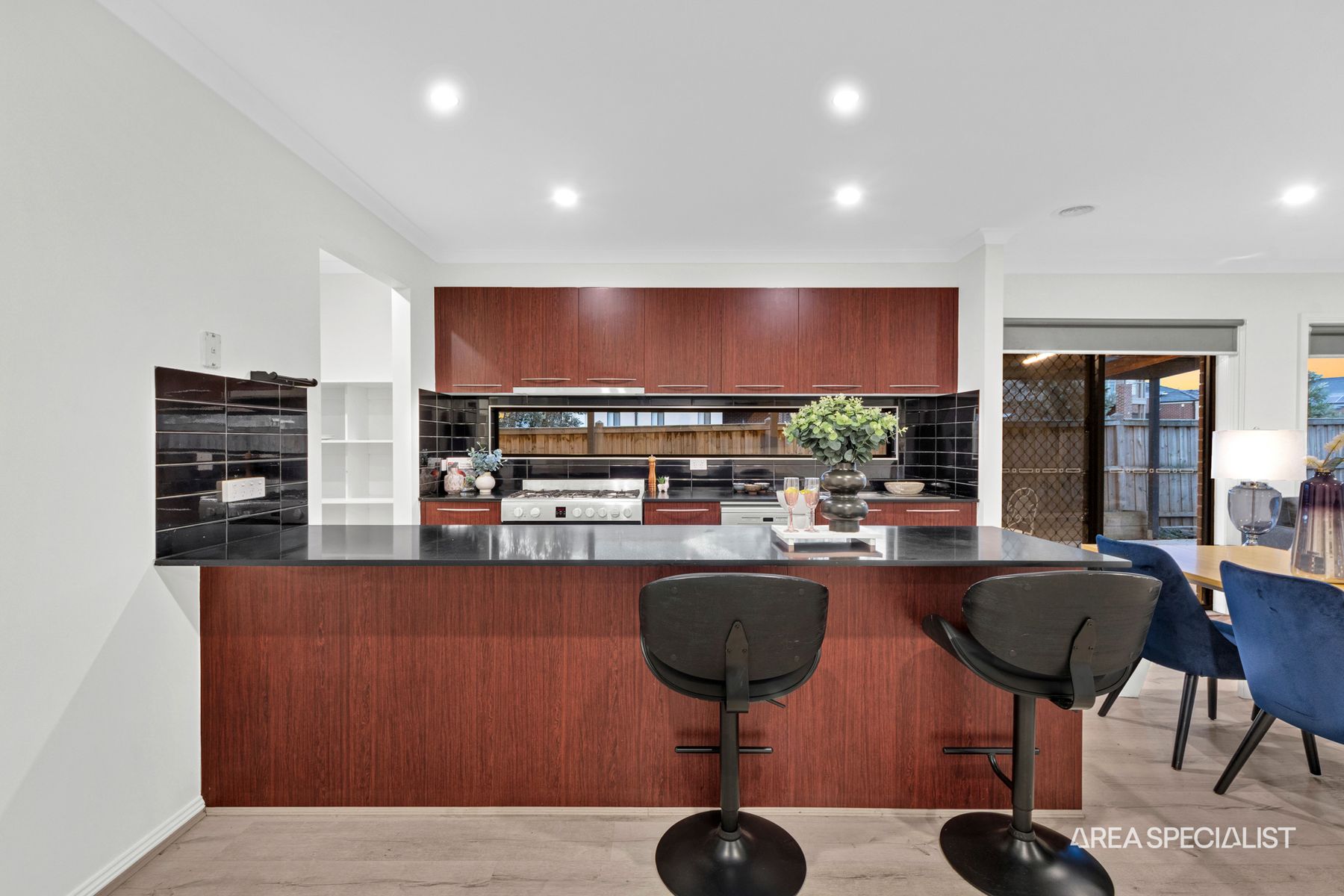 6 Pastille Road, Manor Lakes, VIC 3024, Manor Lakes - Thumbnail 8