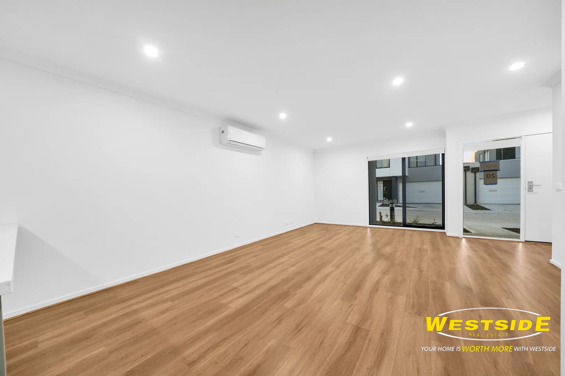 4/3 Rosso Drive, Tarneit VIC 3029, Tarneit - Thumbnail 3