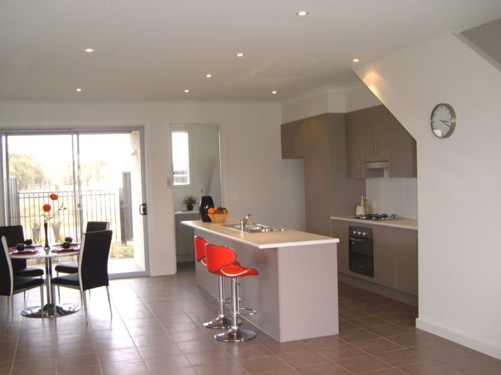 19, Mawson Lakes - Thumbnail 7
