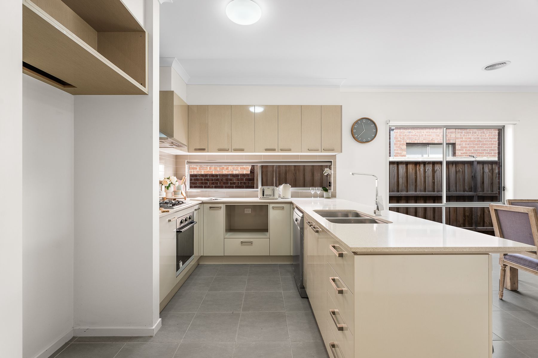 21 Winscombe Road, Werribee, VIC 3030, Werribee - Thumbnail 8