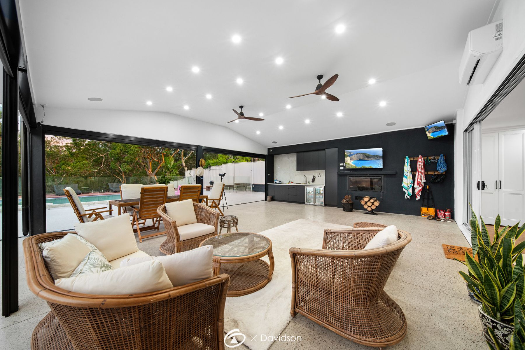 18 Pleasure Point Road, Pleasure Point NSW 2172, Pleasure Point - Image 1