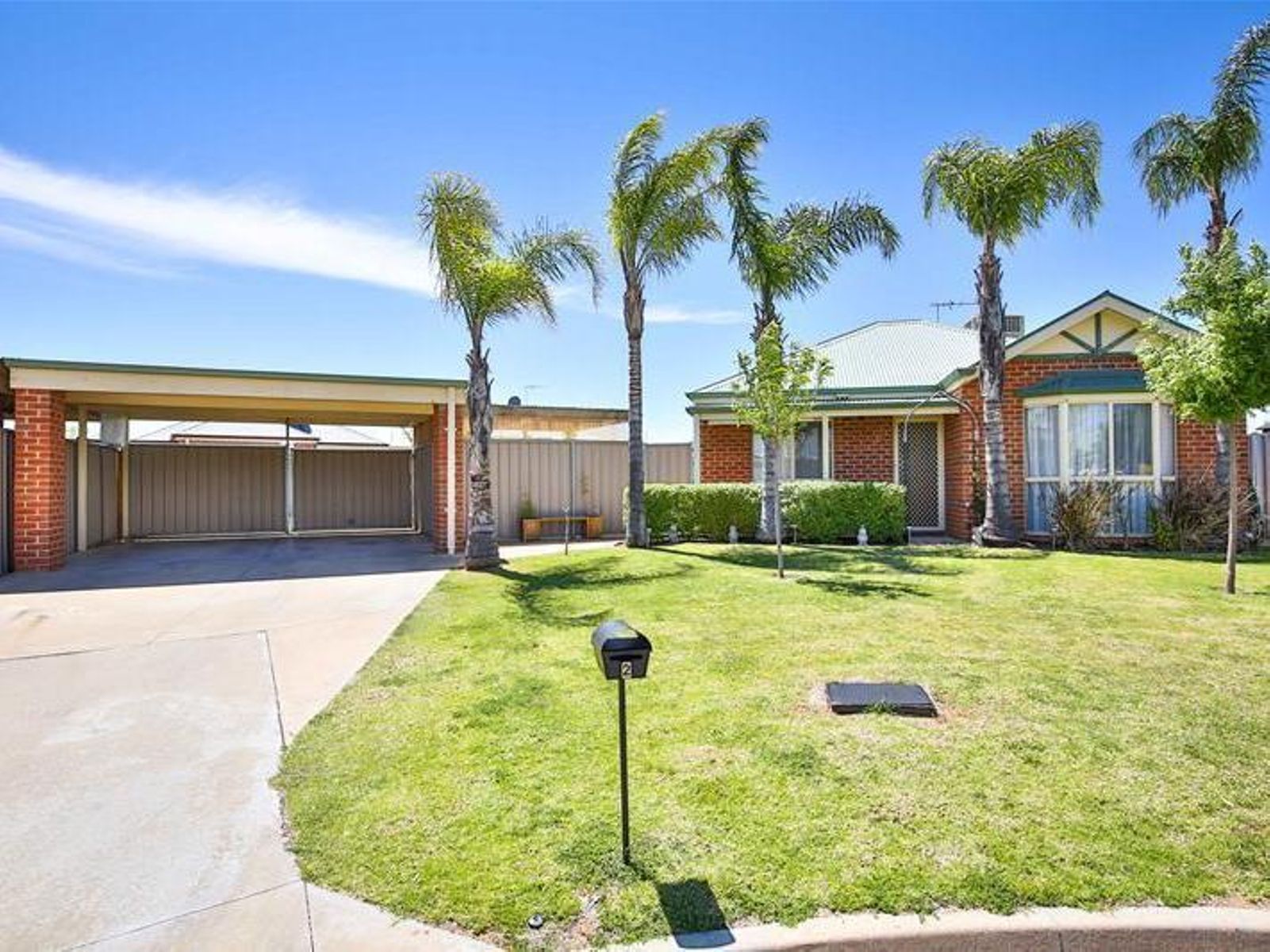 2 Newman Close