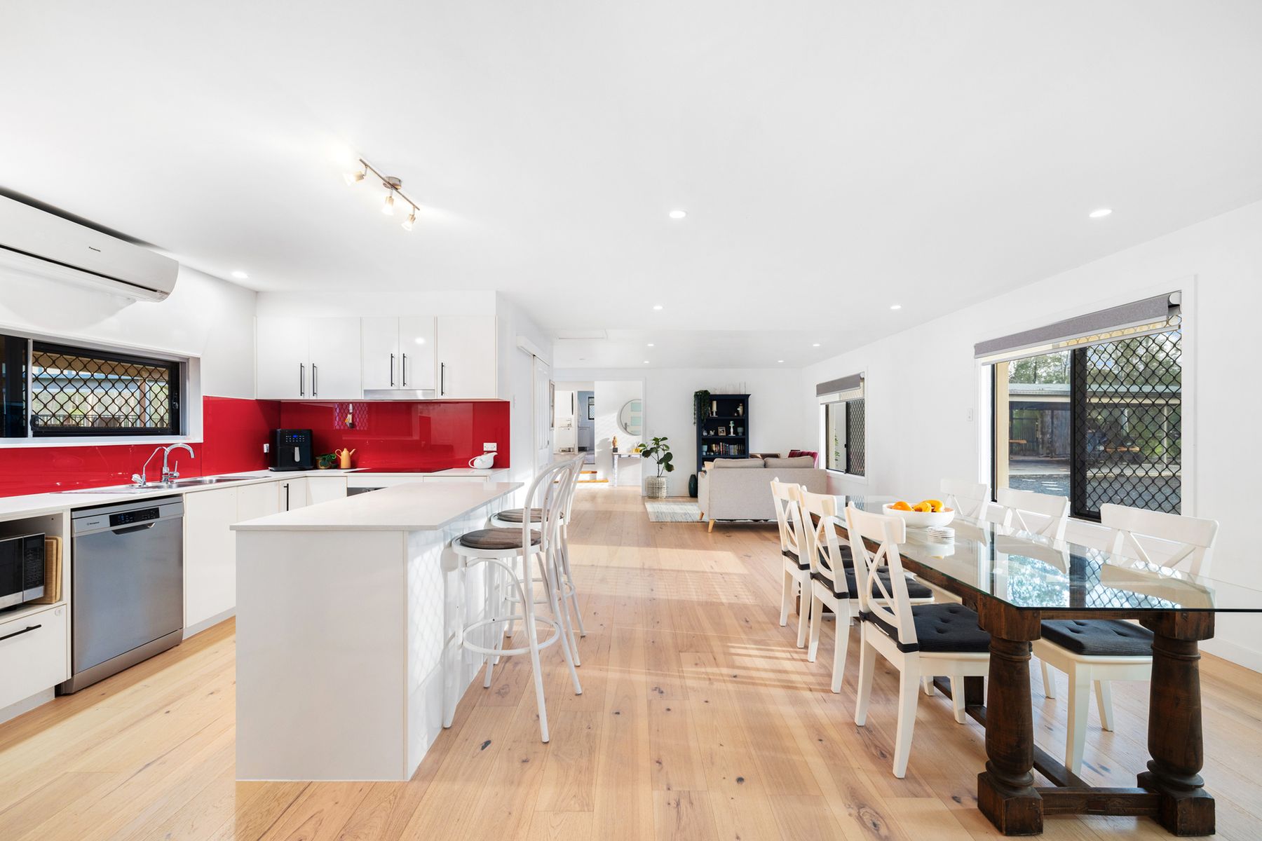 42 Janelle Court, Munruben QLD 4125, Munruben - Thumbnail 2