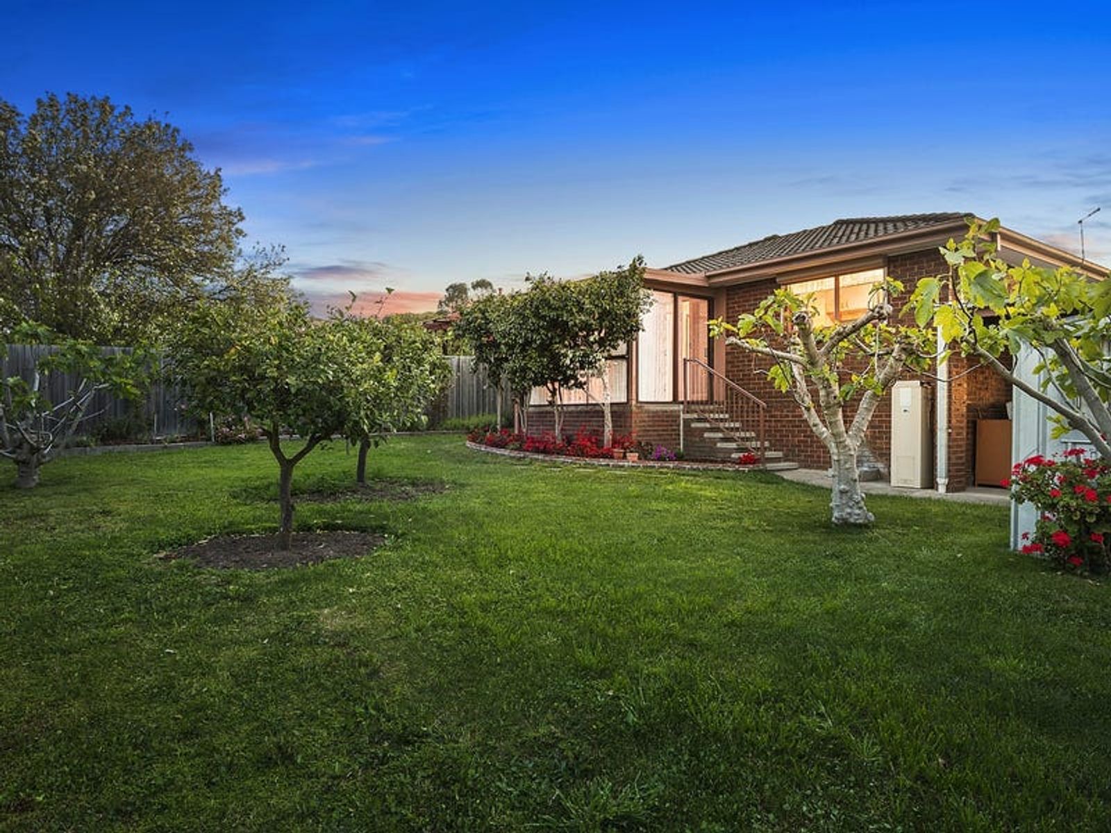 19 Nareen Avenue, Endeavour Hills, VIC 3802, Endeavour Hills - Thumbnail 7