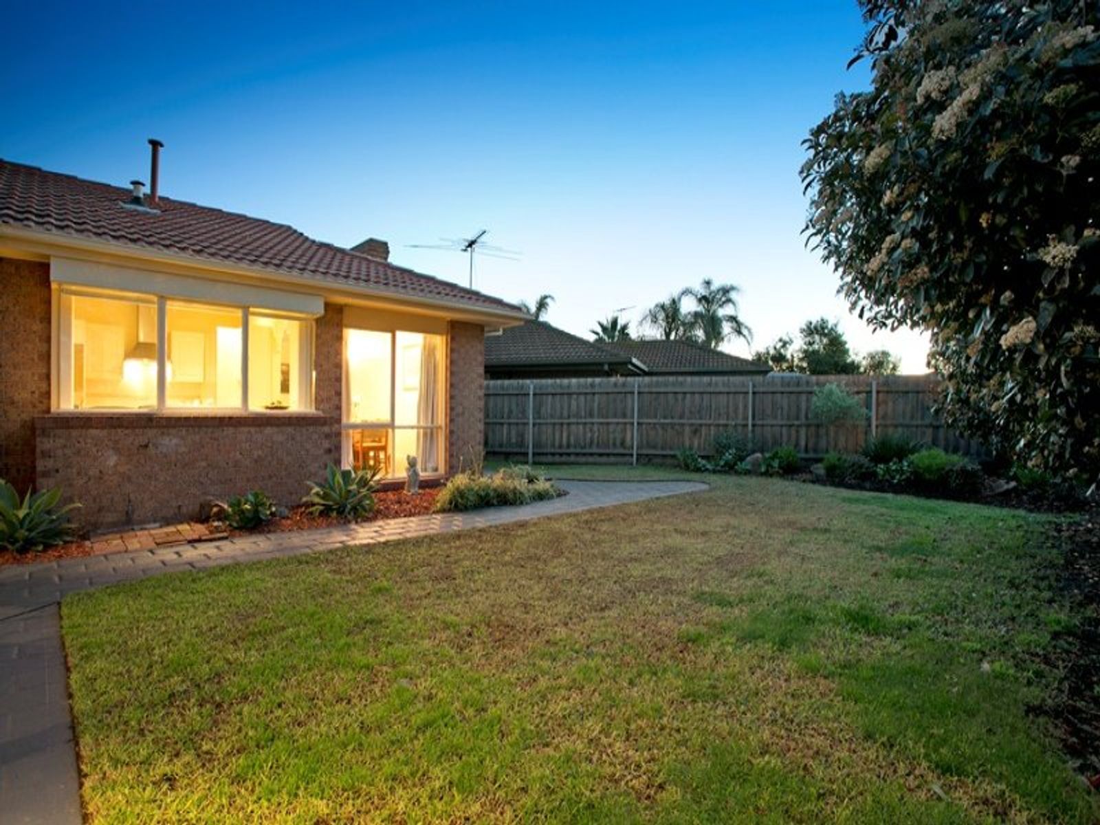 17 Oriflamme Court, Aspendale Gardens, VIC 3195, Aspendale Gardens - Thumbnail 8