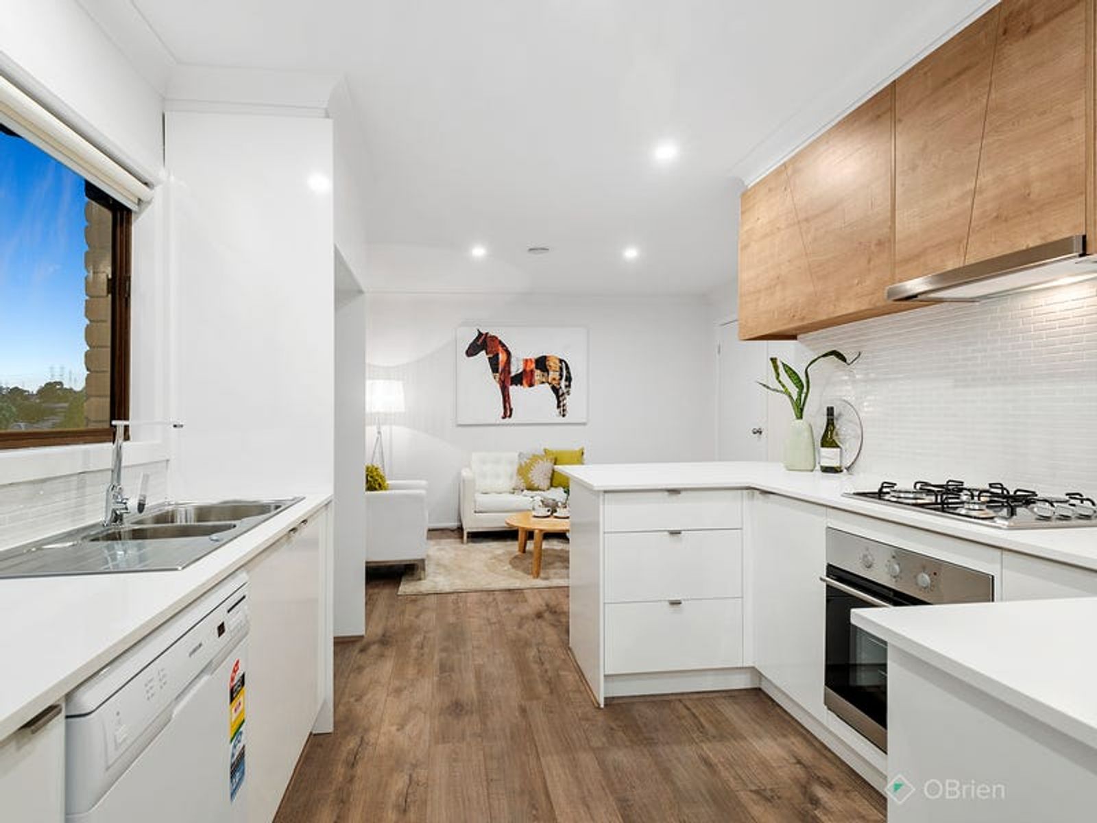 62 Scotsburn Way, Endeavour Hills, VIC 3802, Endeavour Hills - Thumbnail 2