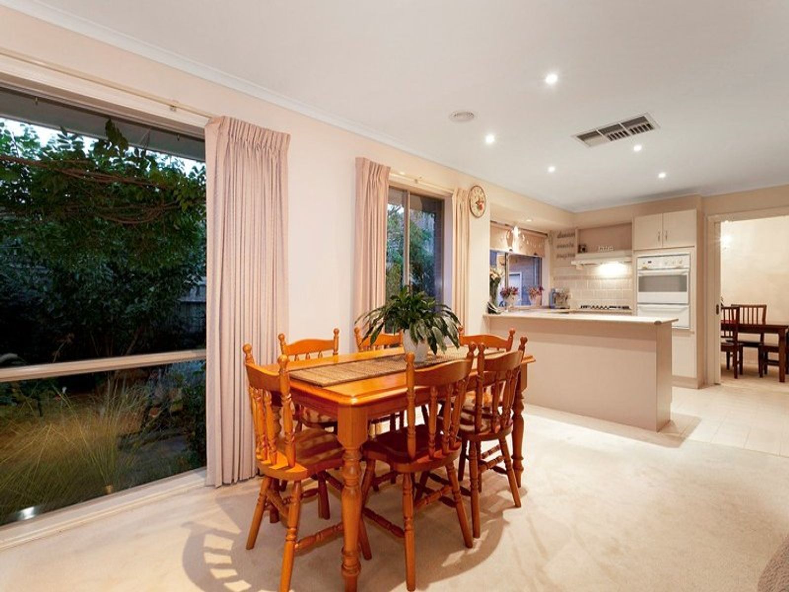 32 Lorenzo Way, Aspendale Gardens, VIC 3195, Aspendale Gardens - Thumbnail 5