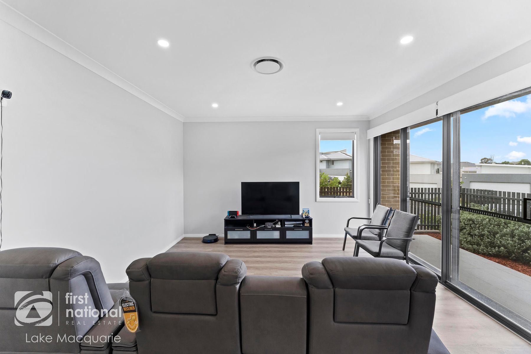 116 Portland Drive, Cameron Park NSW 2285, Cameron Park - Thumbnail 3