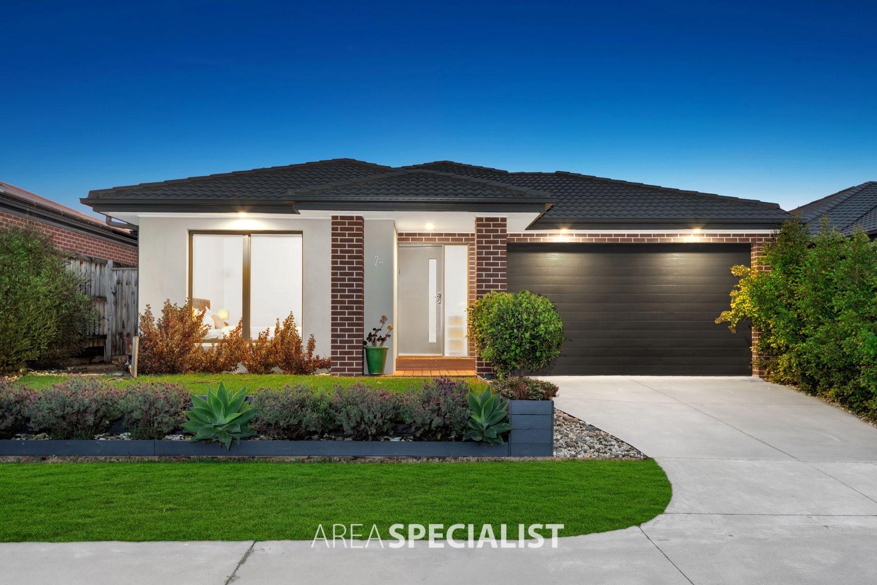24 Kate Avenue, Hampton Park, VIC 3976, Hampton Park - Thumbnail 2