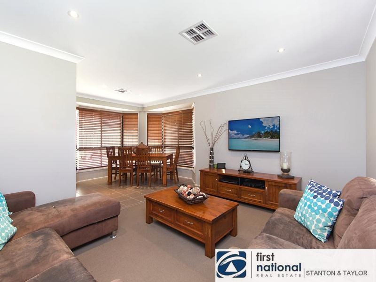 25 Hillside Circuit, Cranebrook - Thumbnail 5