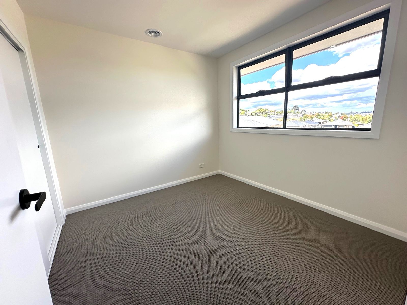 1/19 Boanyoo Road, Drouin VIC 3818, Drouin - Thumbnail 7