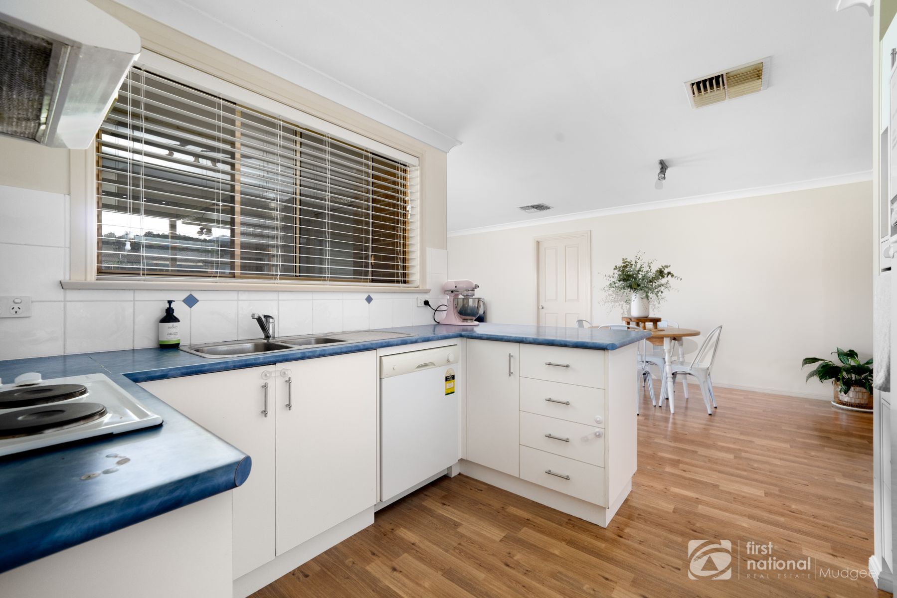 13 White Circle, Mudgee NSW 2850, Mudgee - Thumbnail 2