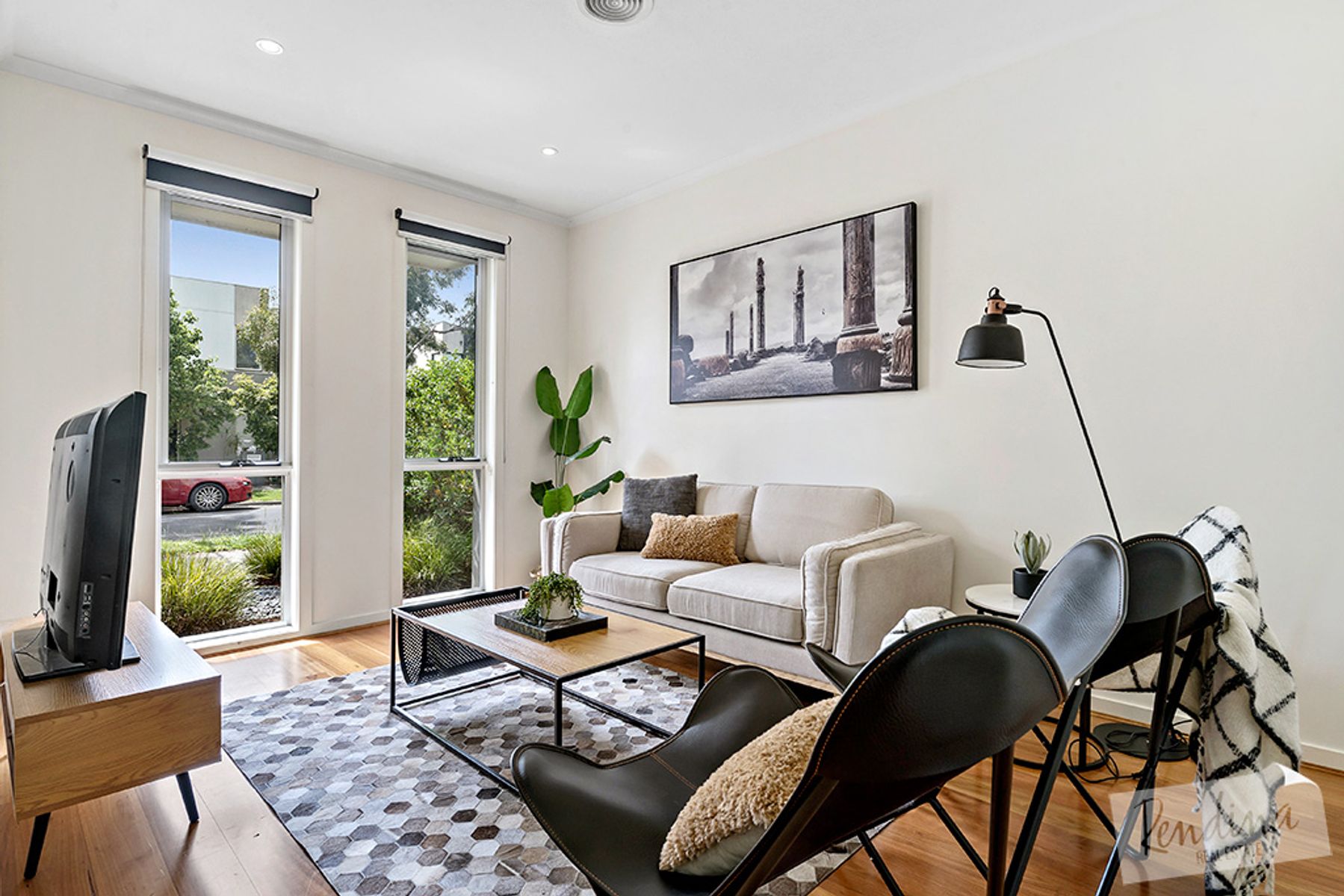 4 Beaurepaire Parade, Footscray - Thumbnail 2