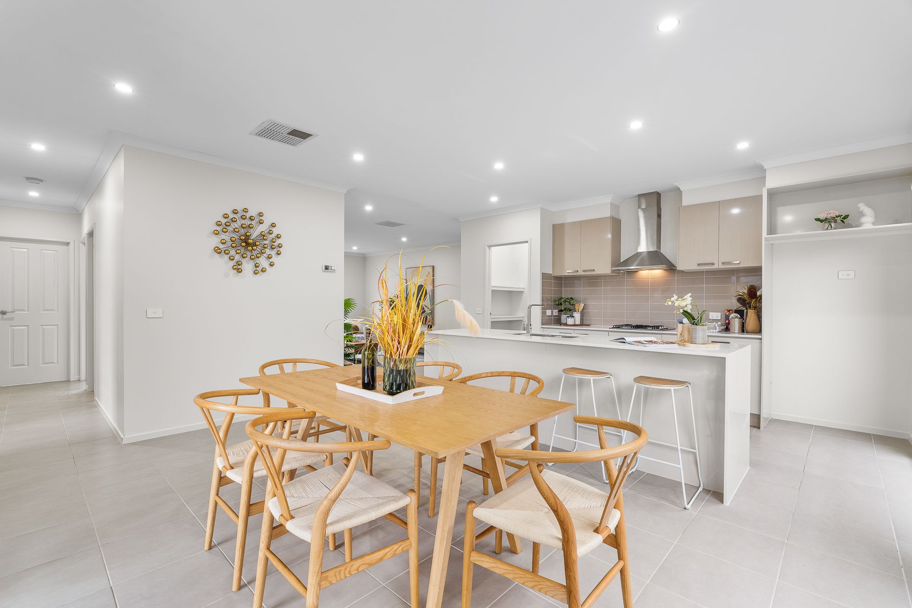 4 Highbury Road, Werribee, VIC 3030, Werribee - Thumbnail 5