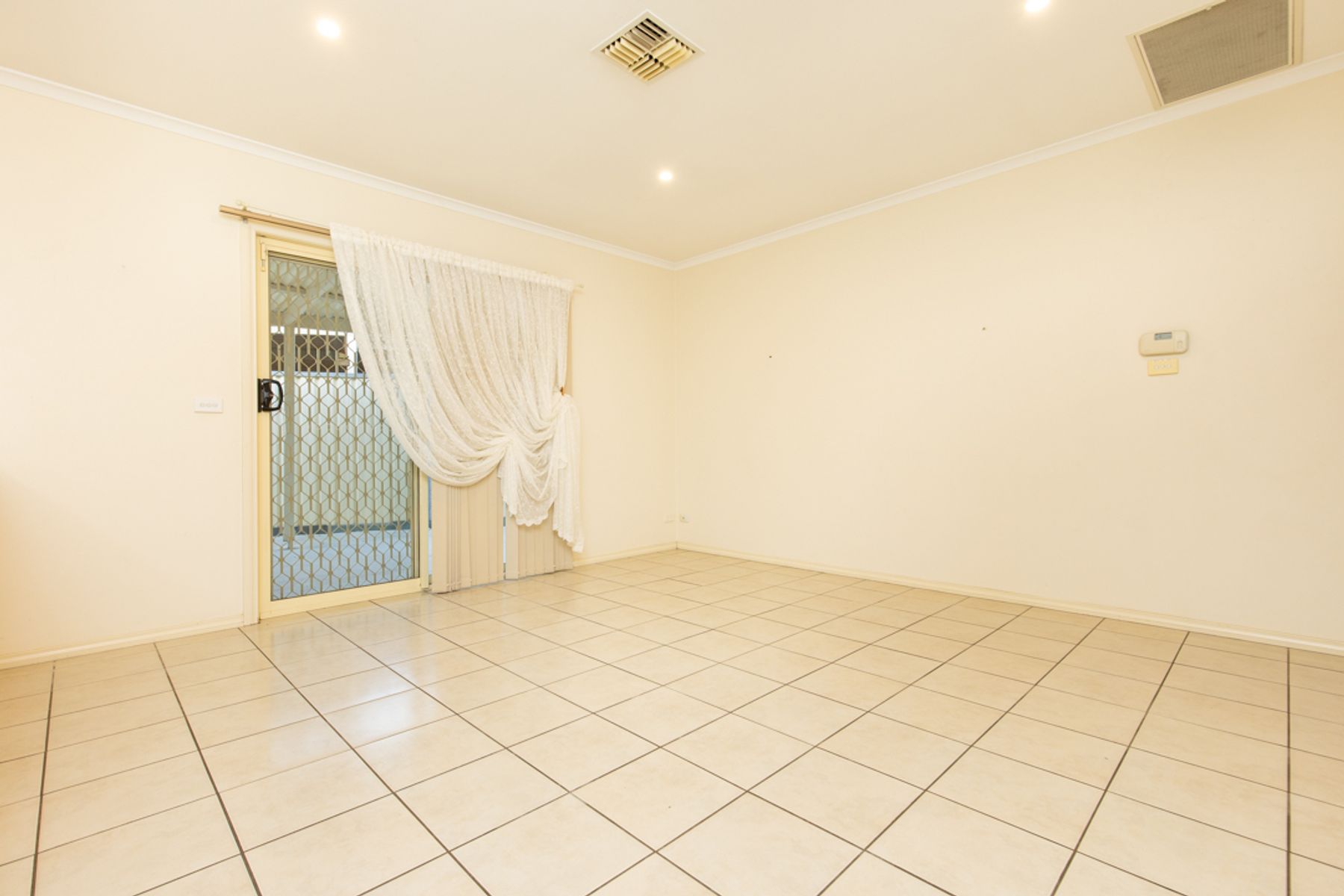 16 Belle Gardens Drive, Mildura - Thumbnail 7