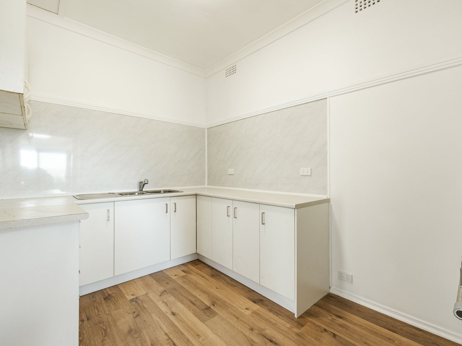 10 Light Street, Casino - Thumbnail 7
