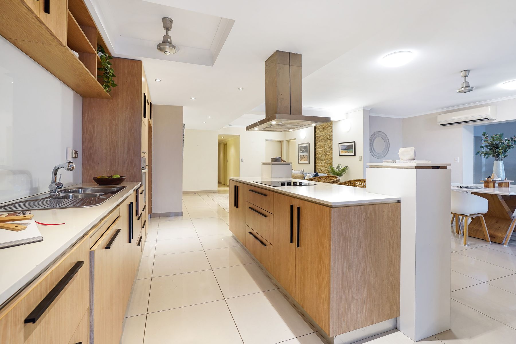 18/107 Woods Street, Darwin City, NT 0800, Darwin City - Thumbnail 4