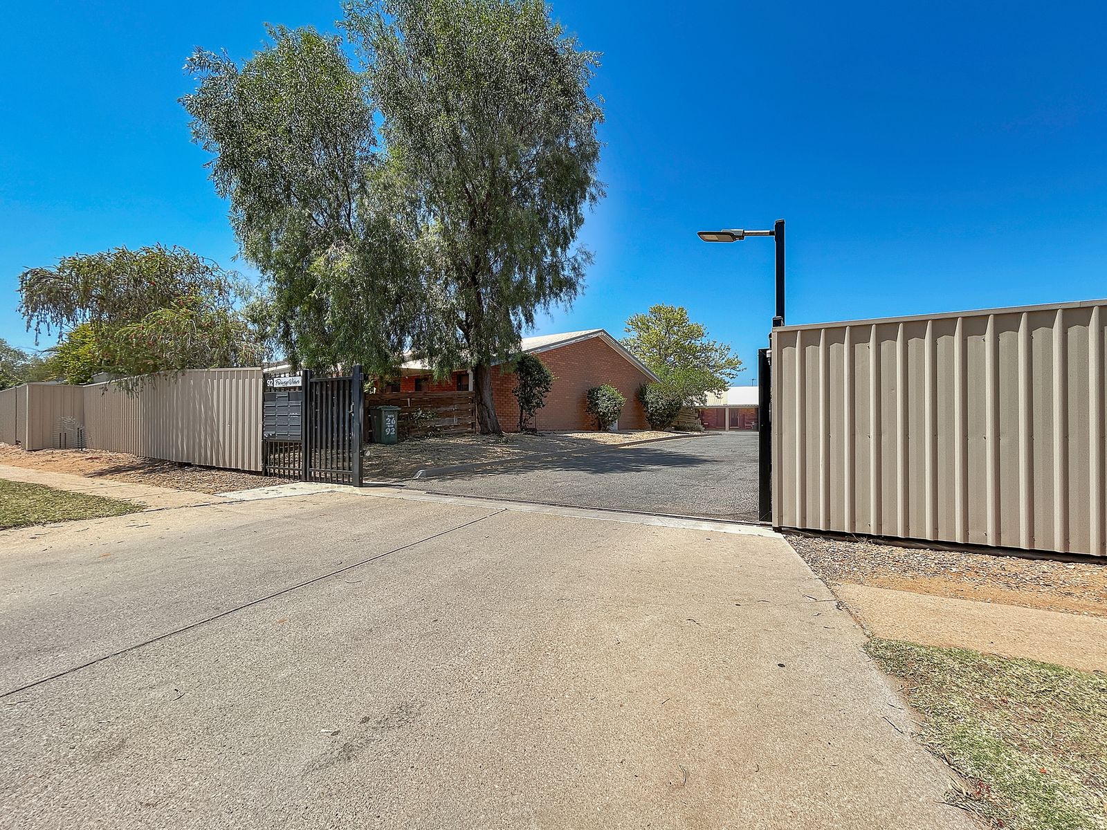 25/92 Barrett Drive, Desert Springs NT 0870