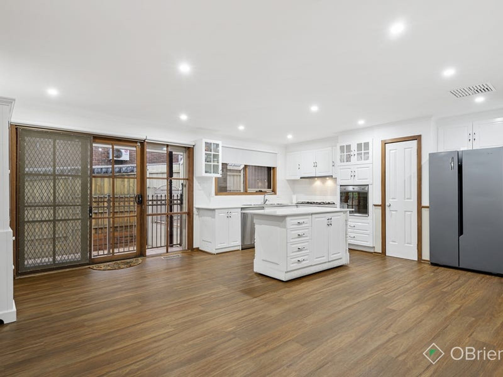 9 Cunningham Drive, Endeavour Hills, VIC 3802, Endeavour Hills - Thumbnail 5