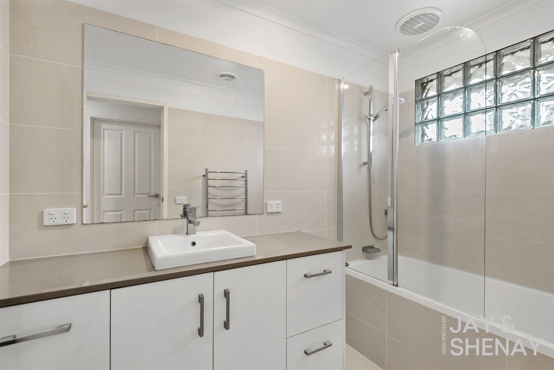 1/7 Monteith Crescent, Endeavour Hills, Endeavour Hills - Thumbnail 8