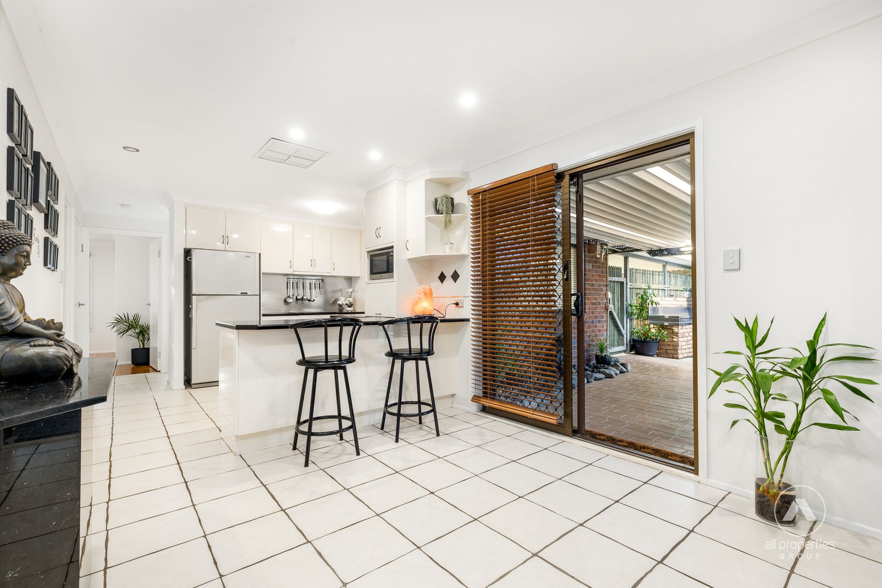 199 Emerald Drive, Regents Park QLD 4118, Regents Park - Thumbnail 4