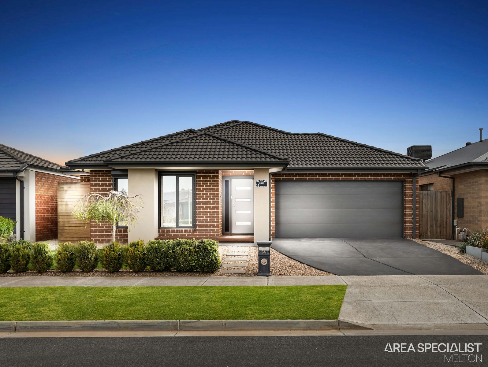 14 Basingstoke Road, Thornhill Park, VIC 3335, Thornhill Park - Thumbnail 2