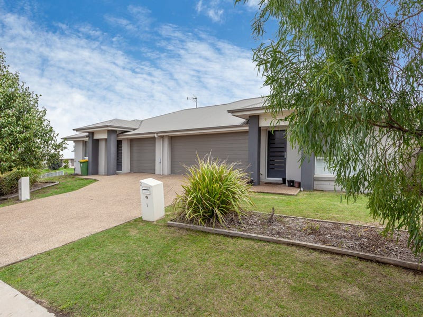 2/1 Barron Lane, Glenvale QLD 4350