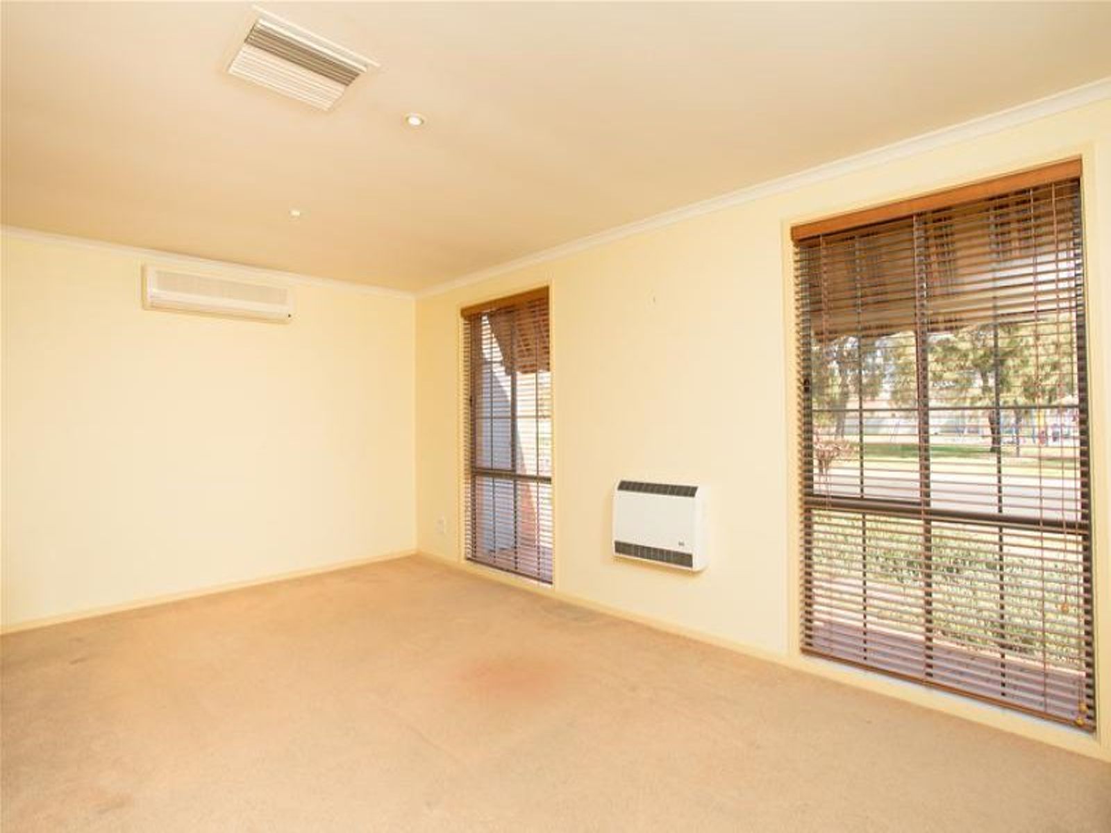 2/8 Semmens Crescent, Mildura - Thumbnail 2