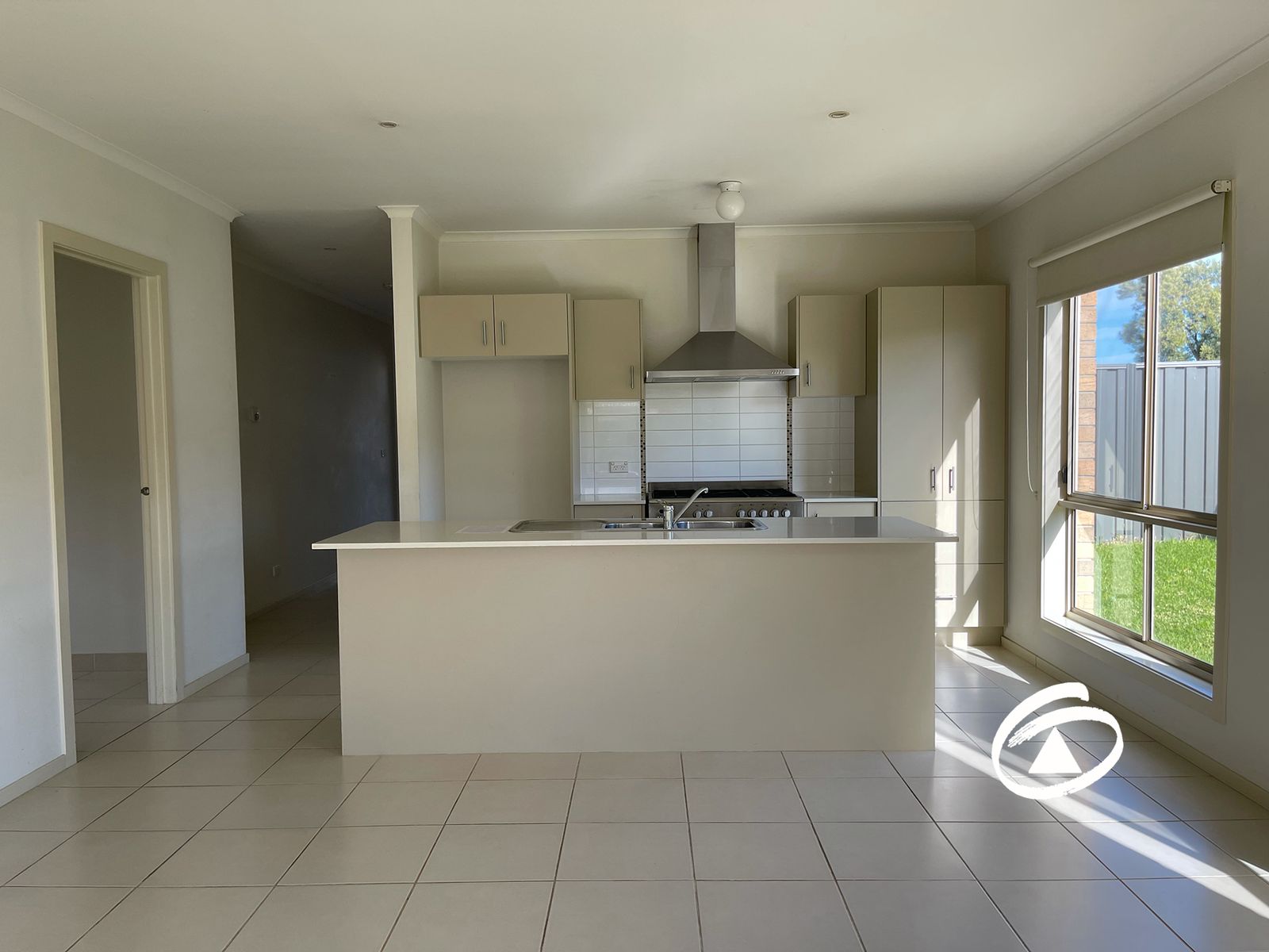 53 Syme Road, Pakenham VIC 3810, Pakenham - Thumbnail 3