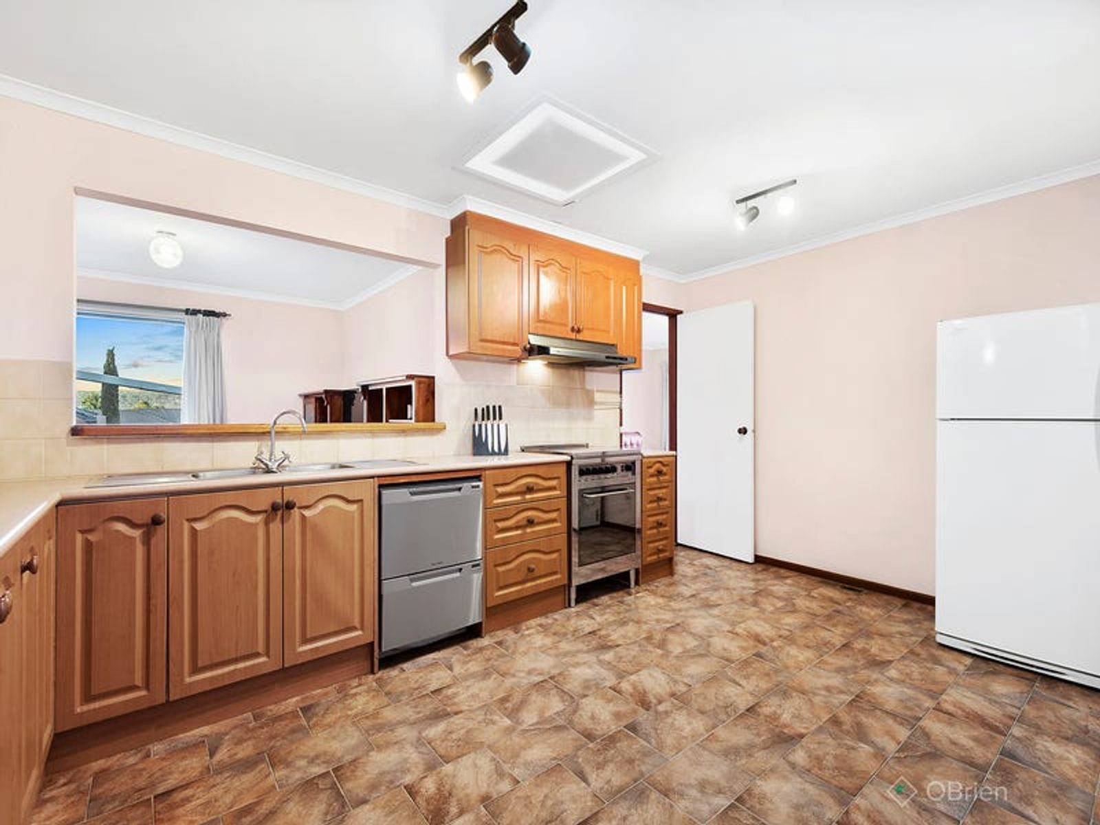 91 Chalcot Drive, Endeavour Hills, VIC 3802, Endeavour Hills - Thumbnail 3