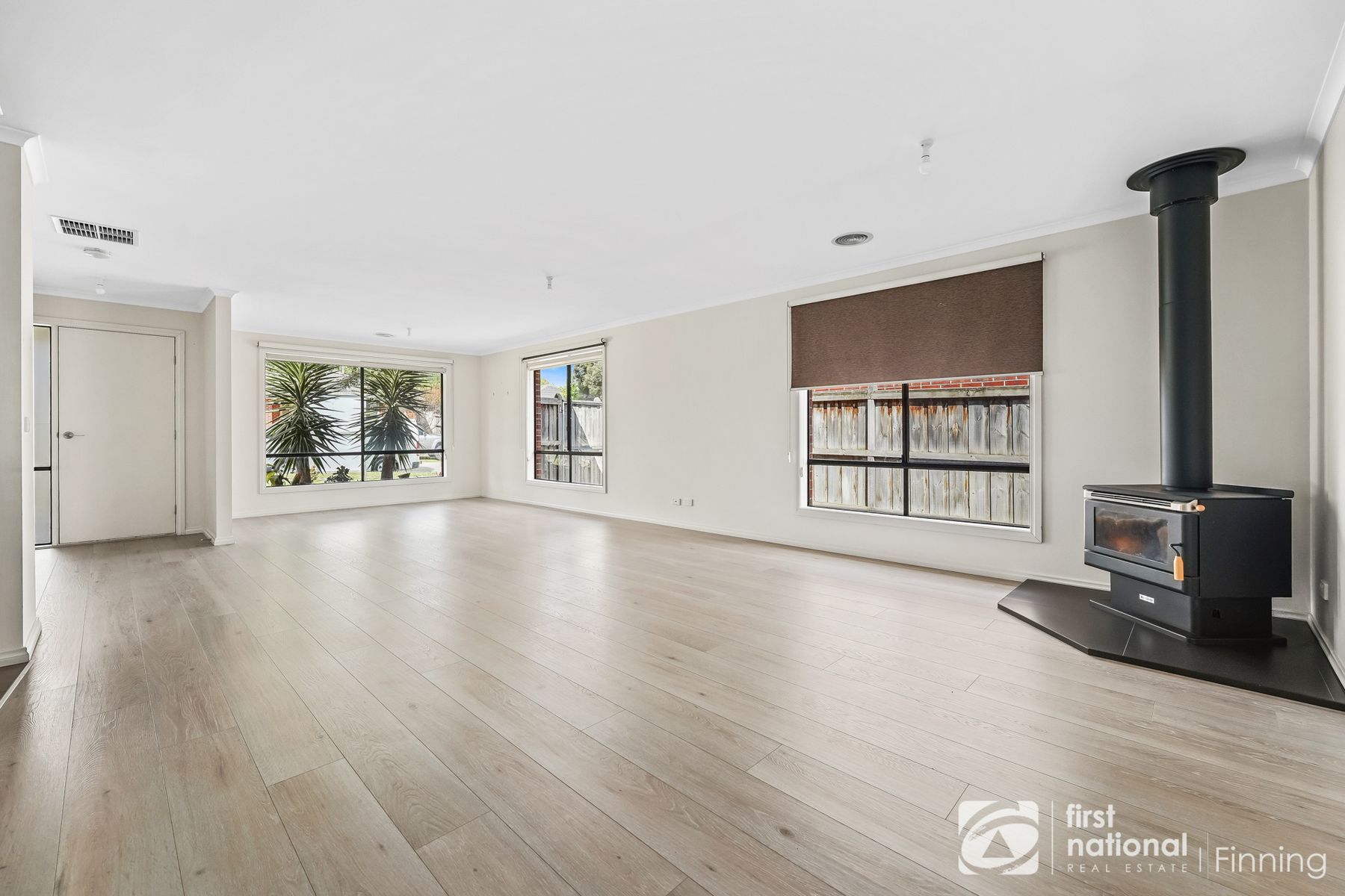 14 Thunderbolt Drive, Cranbourne East, VIC 3977, Cranbourne East - Thumbnail 4