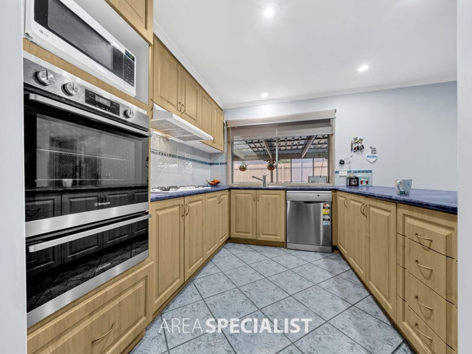 14 Lowther Court, Cranbourne North, VIC 3977, Cranbourne North - Thumbnail 6