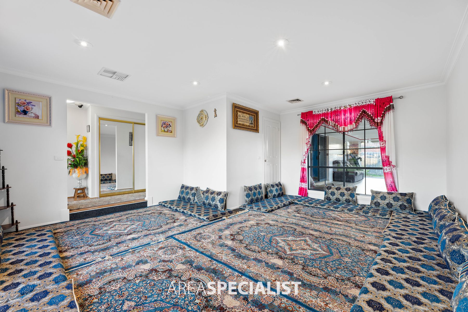 11 Michelle Drive, Hampton Park, VIC 3976, Hampton Park - Thumbnail 2