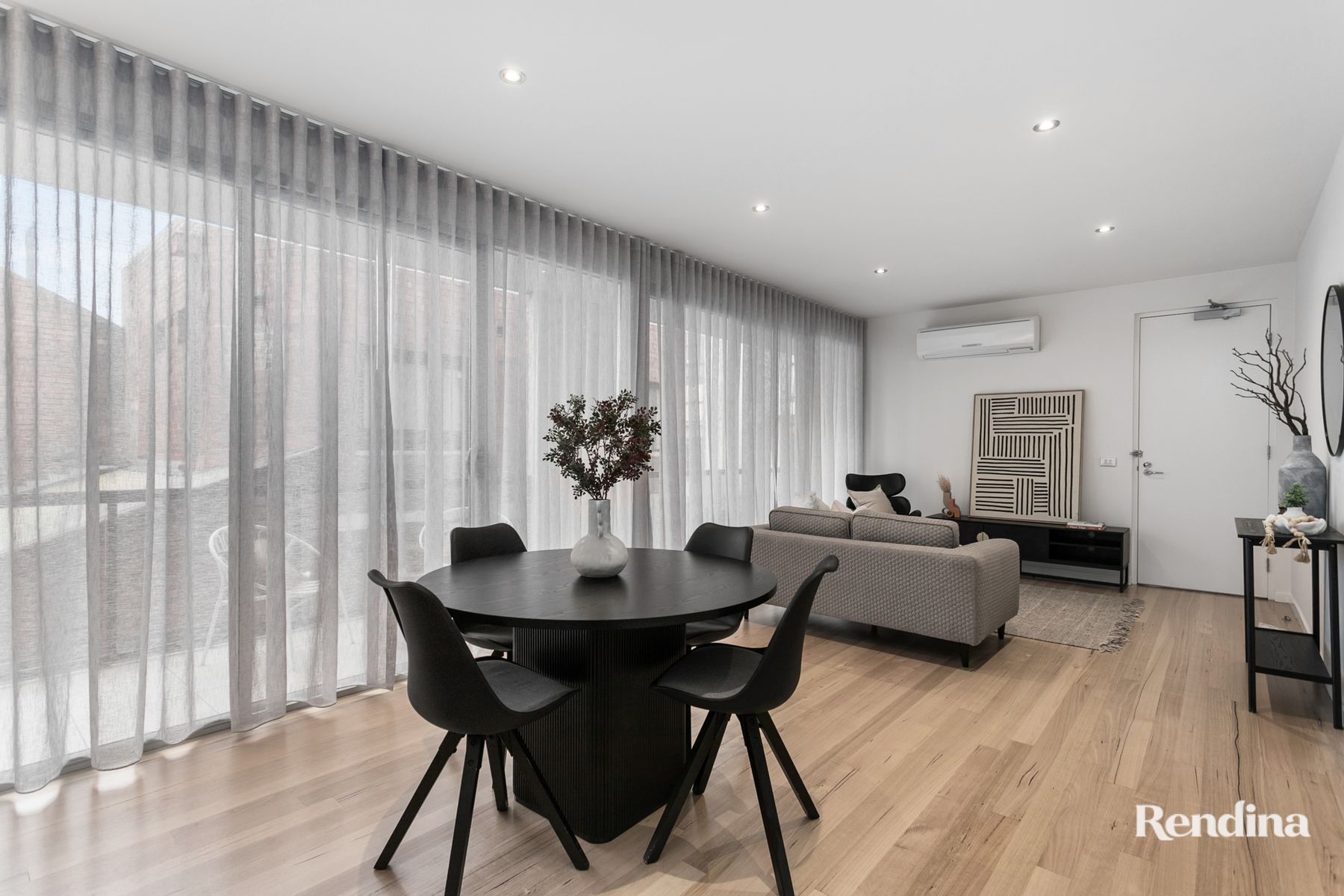 2/9 Loughmore Lane, North Melbourne - Thumbnail 7