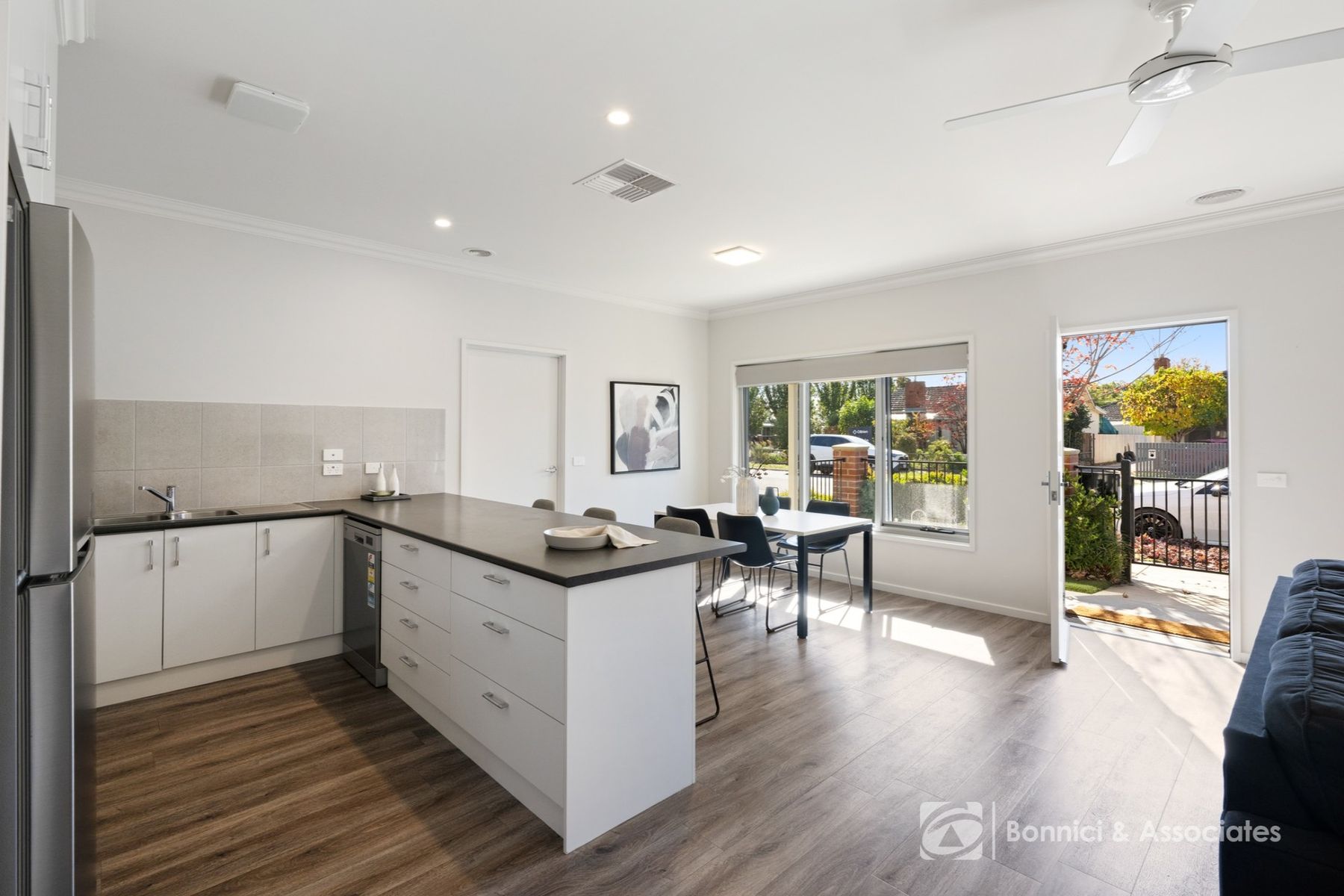 7 Elmwood Circuit, Wodonga VIC 3690, Wodonga - Thumbnail 3